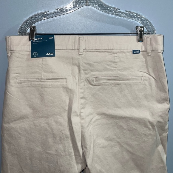 JAG- Cream shorts - Picture 4 of 6